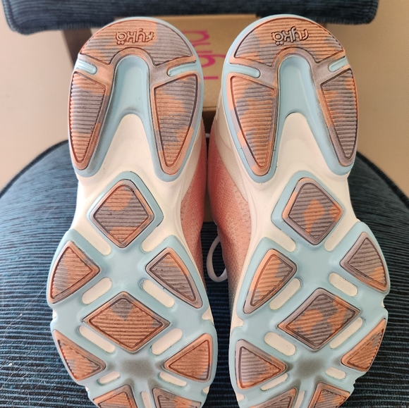 Women's Ryka, Devotion Plus 4 Walking Shoe - Picture 5 of 10